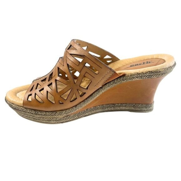 Earth | Women's  Slip on Leather Wedge Sandals Size 8 - Picture 2 of 14